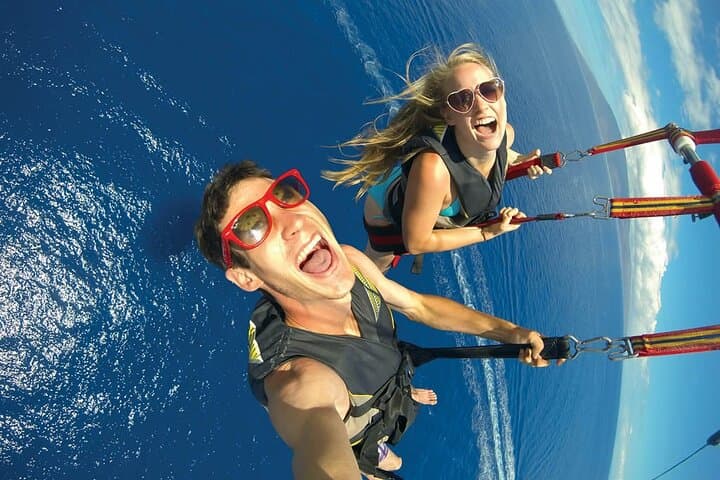 Maafushi Parasailing — Bird’s‑Eye Views Over Maldives’ Turquoise Reefs