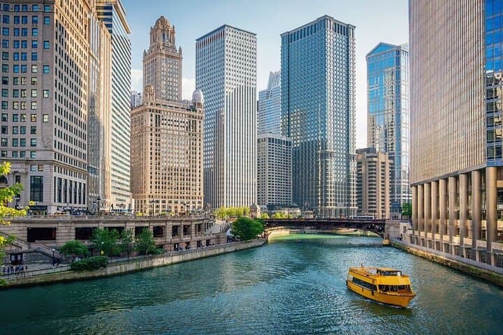 Chicago Custom Private Walking Tour with a Local Guide photo 2