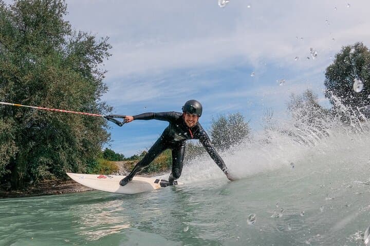 Upstream Surfing on the Inn River — Surf Fun in Innsbruck photo 5