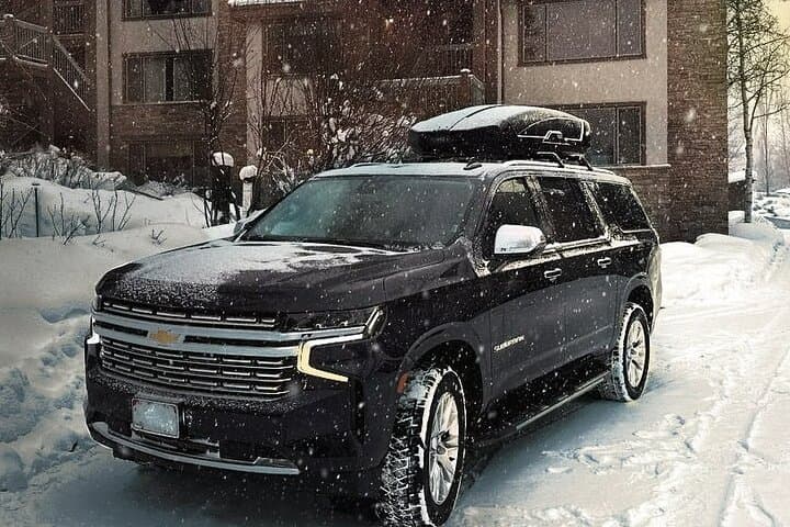 Denver to Steamboat Private Limo Transfer: Door-to-Door Ski & Resort Transport