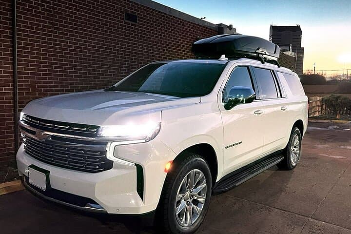 Denver to Steamboat Private Limo Transfer: Door-to-Door Ski & Resort Transport photo 3