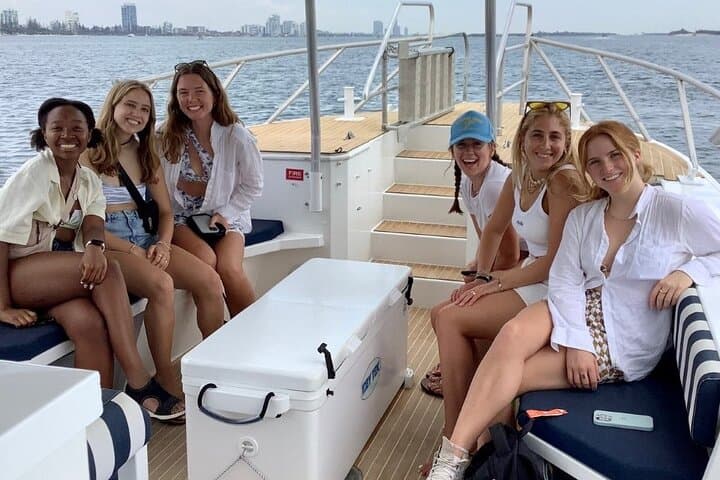 Gold Coast Island Private Cruise: Broadwater Snorkel & Fishing Charter photo 3