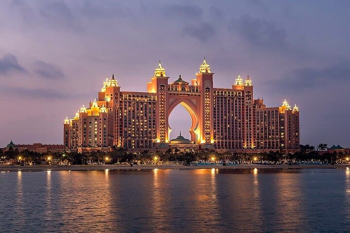 Premium Sun, Sand & Sea: 4-Day Dubai & Abu Dhabi VIP Tour