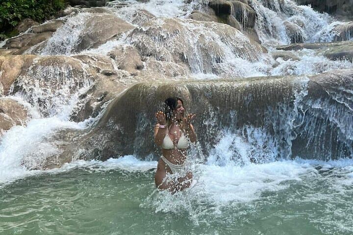 Montego Bay Combo: Dunn's River Falls, Horseback Beach Ride & Blue Hole Secret Falls photo 3