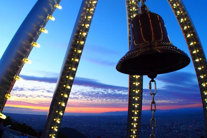 Sapporo Night Views: Mt. Moiwa & Asahiyama Memorial Park Evening Trip photo 2