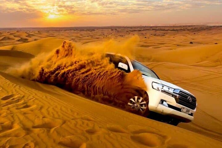 Dubai Red Dunes 4x4 Desert Safari with BBQ & Live Entertainment