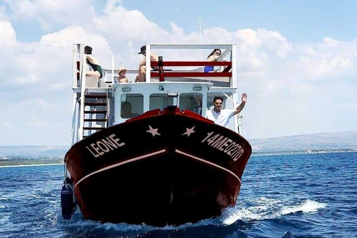 Ortigia Half-Day Boat Tour with Onboard Lunch or Aperitif