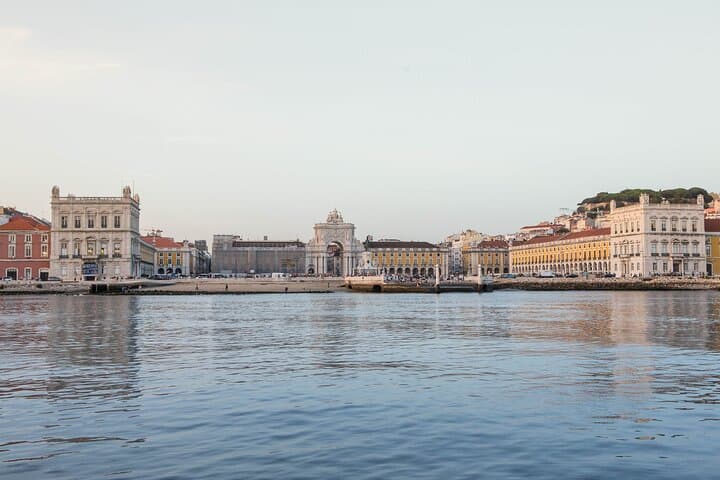Lisbon Tagus River Day Boat Tour with Wine and Guided Views photo 6