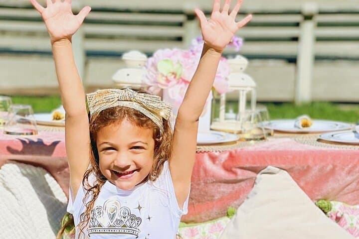Central Park Luxury Picnic at Cherry Hill — Romantic Outdoor Experience in NYC photo 4