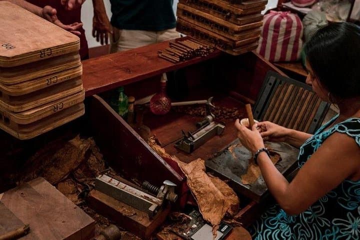 Costa Rica Cigar & Rum Tasting in Playa Flamingo — Hacienda Workshop and Hand-Rolled Cigars photo 1