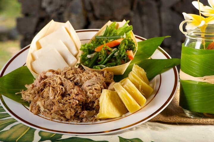 Authentic Hawaiian Pa'ina in Hana — Coconut Traditions & Local Feast
