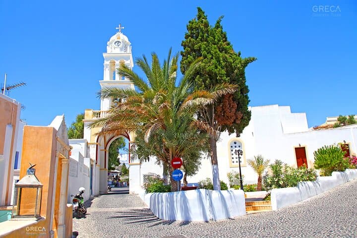 Santorini Full-Day Private Tour: Caldera Views, Wine Tasting & Beaches photo 3
