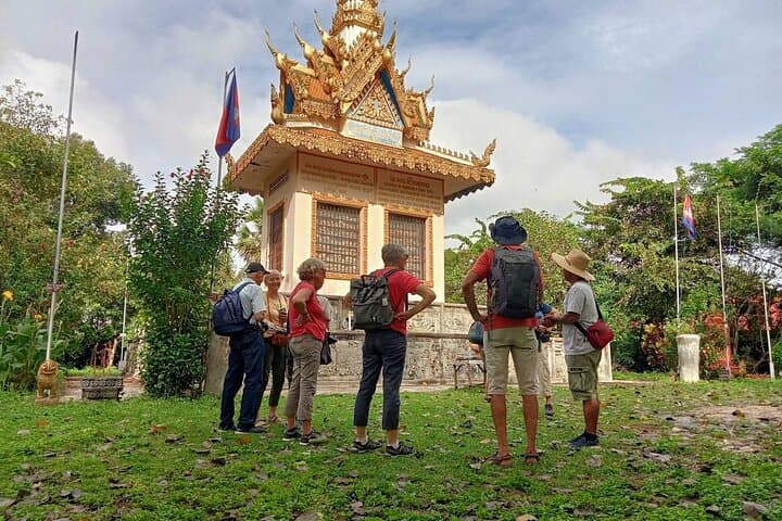 Battambang Tuk Tuk Tour: Full-Day Temples, Bamboo Train & Bat Cave
