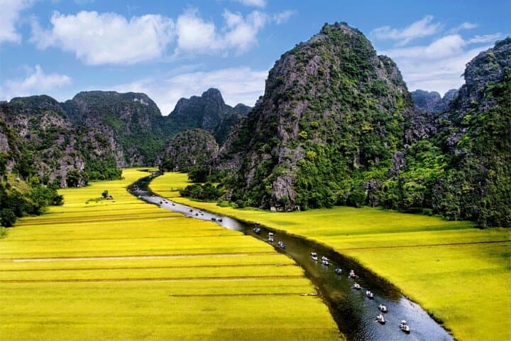 2-Day Ha Long Bay & Ninh Binh: Cruise, Kayak and Mua Cave Viewpoint