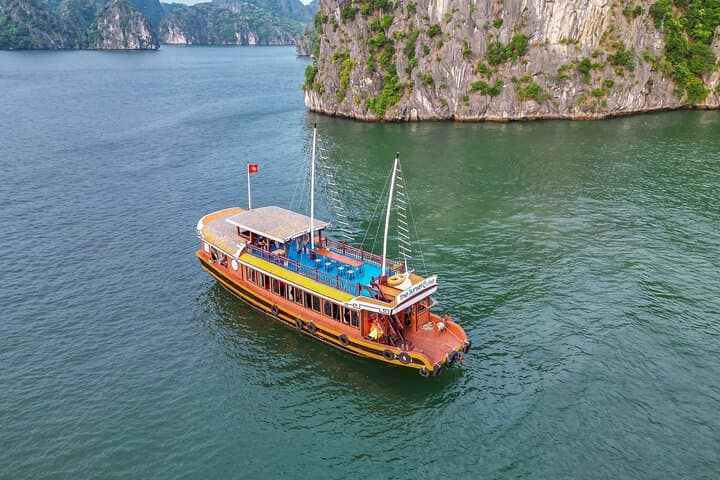 Lan Ha Bay Kayaking Day Trip from Hanoi — Cat Ba Island Arches & Ba Trai Dao Beach photo 3