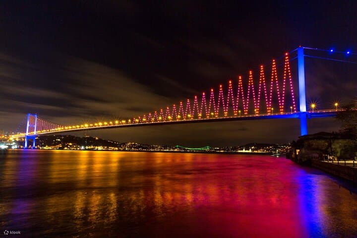Evening Bosphorus Dinner Cruise with Live Turkish Dance and Historic Views photo 3