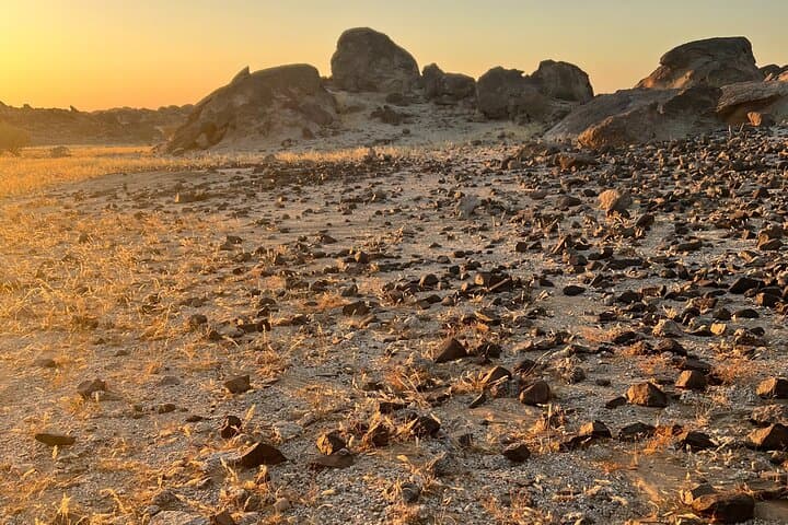 Moon Valley Hike from Jeddah — Lunar Rock Formations & Desert Walk photo 2