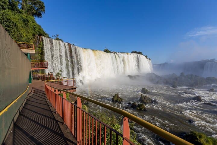 Two-Day Private Tour: Iguazu Falls & Itaipu from Foz do Iguaçu