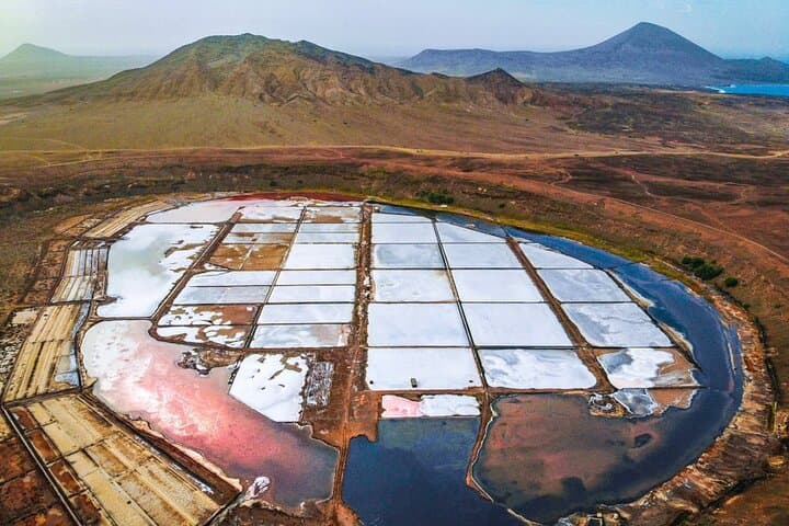 Float Pedra de Lume: Private Salt Lake Trip from Santa Maria, Sal