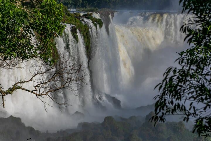 2-Day Iguassu Falls Tour with Airport Transfer and Itaipu Dam Panorama