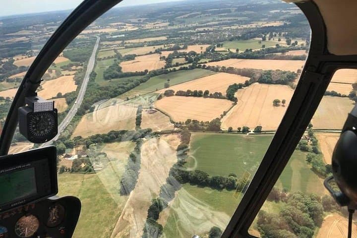 60-Minute Thames & Medway Estuary Helicopter Tour from Redhill Aerodrome photo 4