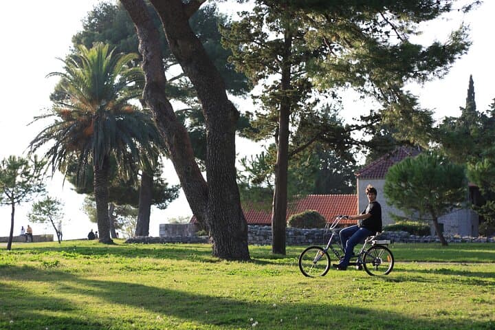 Conquer Marjan Hill: Split Electric Bicycle Tour with Panoramic Adriatic Views photo 5