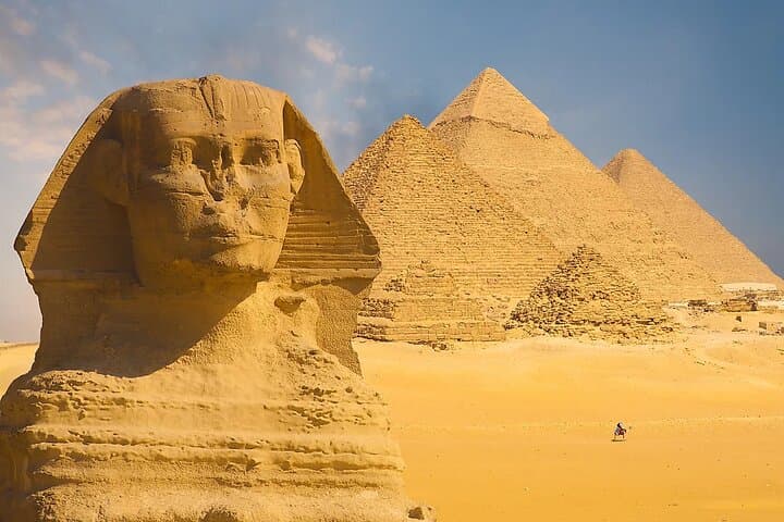 Hurghada to Giza: Private Day Tour to the Pyramids & Egyptian Museum with Lunch photo 3