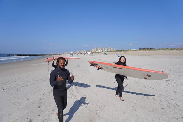 Learn to Surf in NYC: Rockaway Beach Lesson with Local Instructors photo 4