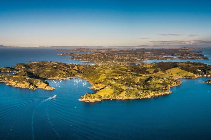 Far End Waiheke Wine Tour: Electric Van Tastings & Man O War Bay Views photo 6