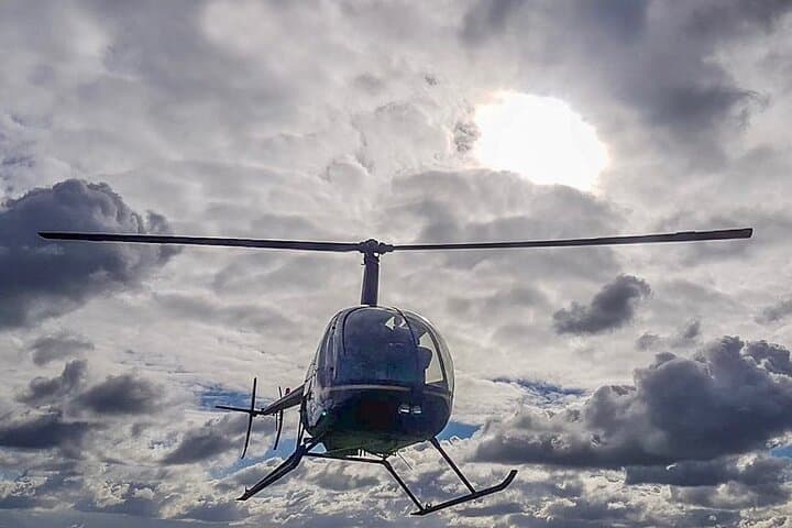 Redhill Helicopter Explorer Lesson: Hands-On 45-Minute Trial Flight Over Surrey photo 4