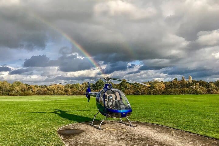 25-Minute Helicopter Discovery Lesson at Redhill Aerodrome photo 4