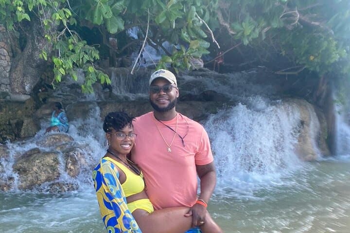 Full-Day Ocho Rios Blue Hole & Dunn's River Falls Private Tour from Montego Bay