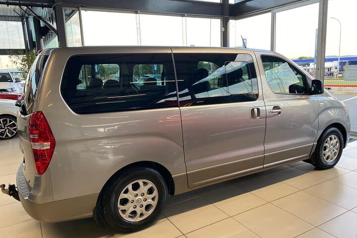 Private Airport Transfers from OR Tambo & Lanseria to Sun City photo 6
