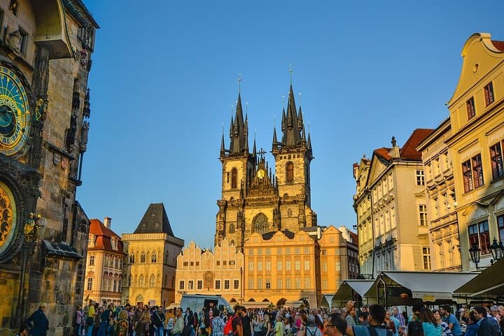 Prague Old Town and Jewish Quarter Small-Group Walking Tour