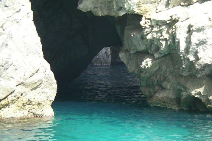Capri in a Day: Shared Boat Tour from Sorrento & Nerano (9:15 AM) photo 4