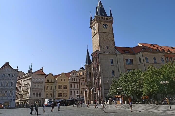 Prague Old Town and Jewish Quarter Small-Group Walking Tour photo 6