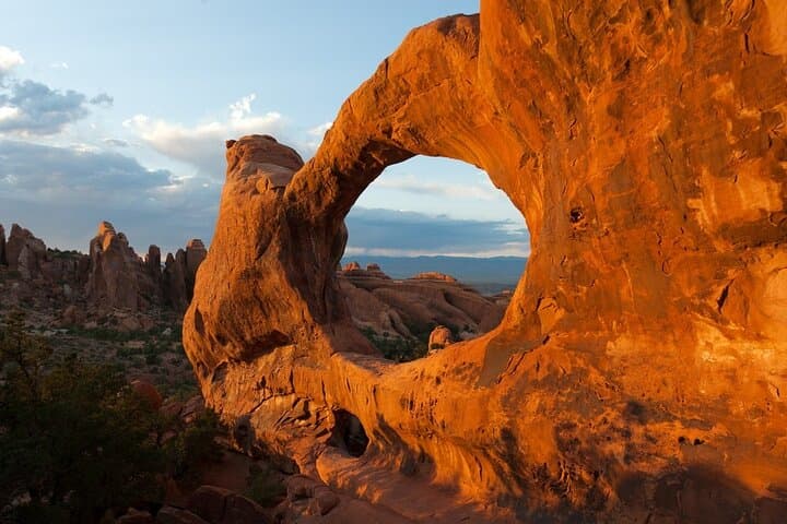 Explore Arches National Park: Private Guided Hike Through Iconic Natural Arches photo 2