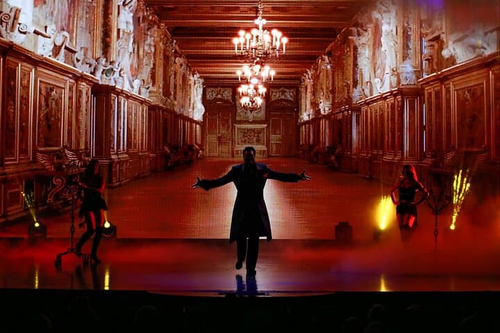Rick Thomas Mansion of Dreams Branson Magic Show photo 5
