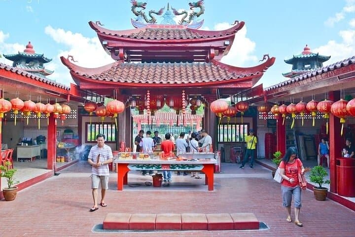 Batam Day Tour: Cultural Sights, Barelang Bridge & Nasi Padang Lunch photo 5