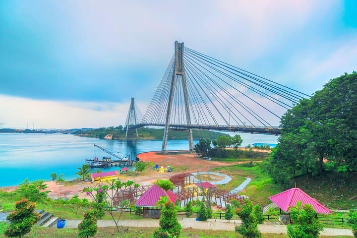 Batam Day Tour: Cultural Sights, Barelang Bridge & Nasi Padang Lunch photo 6