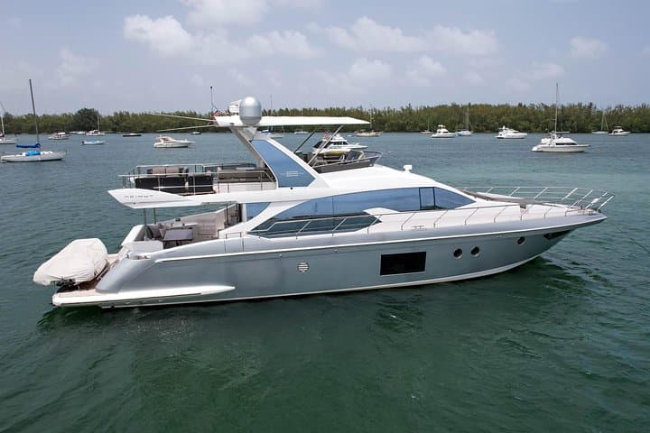 Haulover Sandbar Luxury Yacht Charter: 4-Hour Azimut Cruise from Miami photo 2