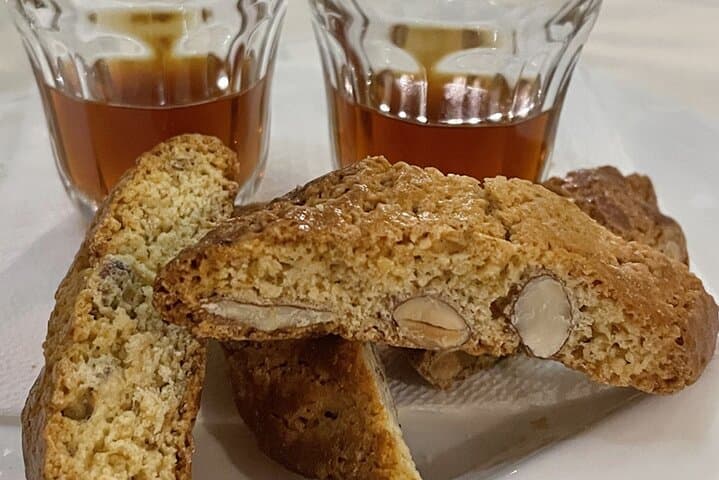 Florence Food and Wine Walking Tour: Private Tastings in Sant'Ambrogio photo 6
