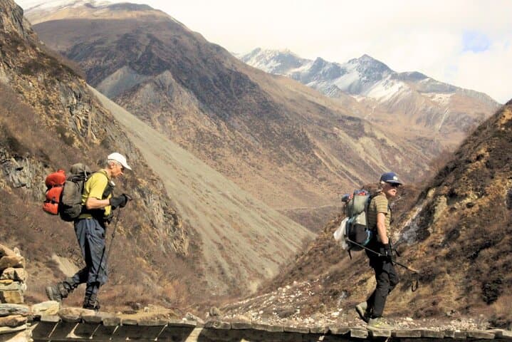 Manaslu Circuit Trek: 16-Day Loop Over Larkya La to Tatopani Hot Springs