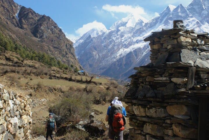 Manaslu Circuit Trek: 16-Day Loop Over Larkya La to Tatopani Hot Springs photo 3