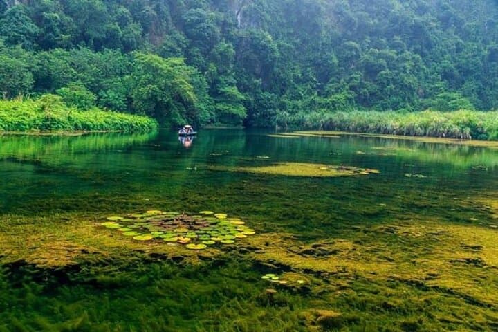 2-Day Ha Long Bay & Ninh Binh: Cruise, Kayak and Mua Cave Viewpoint photo 5