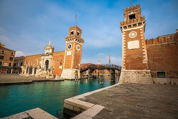 Venice Animal Quest: Rialto walking game for kids and families photo 1