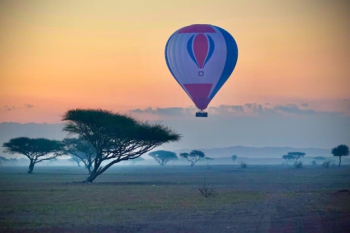 Sunrise Hot Air Balloon Over Ras al Khaimah Desert: A Dawn Flight Guide