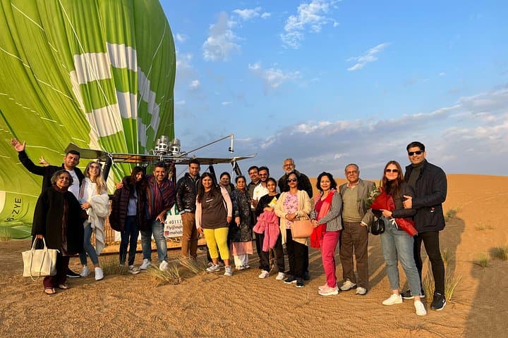 Dubai Sunrise Hot Air Balloon Tour with Hotel Pickup — Desert Flight & Arabic Breakfast photo 1