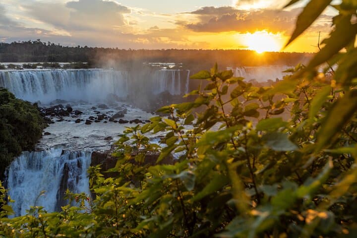 Itaipu Dam, Bird Park & Brazilian Iguassu Falls Full-Day Tour from Puerto Iguazú photo 2