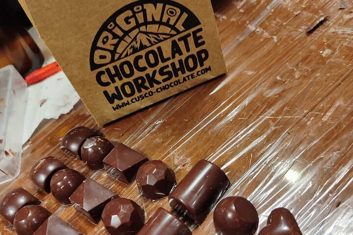 From Bean to Bonbon: Hands-On Organic Chocolate Workshop in Cusco photo 4